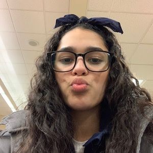 Meet your Posher, Esther